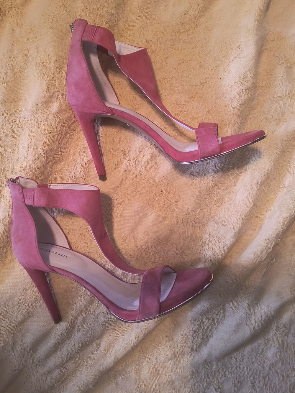 T-Strap Heels - Picture 8 of 8